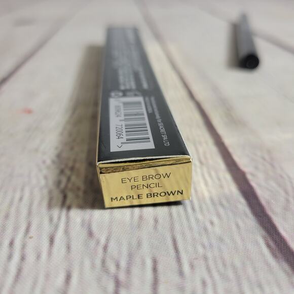 Seacret Eye Brow Pencil Maple Brown 3 in One Pencil/Brush/Sharpener NEW - Picture 3 of 7